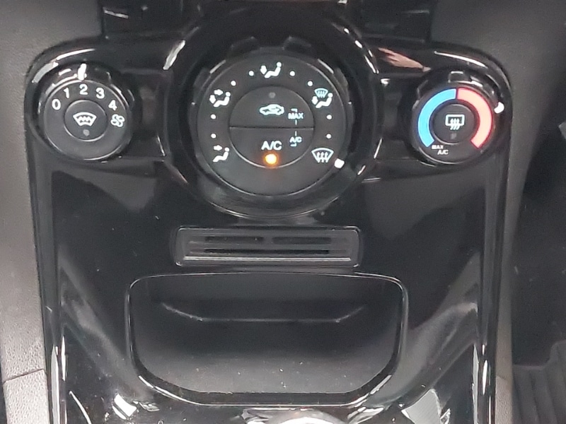 Used Ford Fiesta 2017 for sale - 77448775: Photo 14