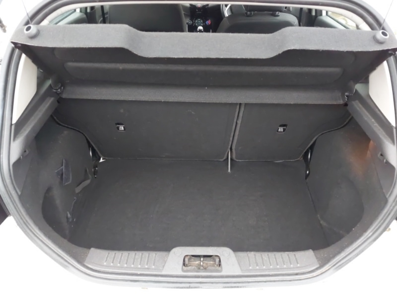 Used Ford Fiesta 2017 for sale - 77448775: Photo 8