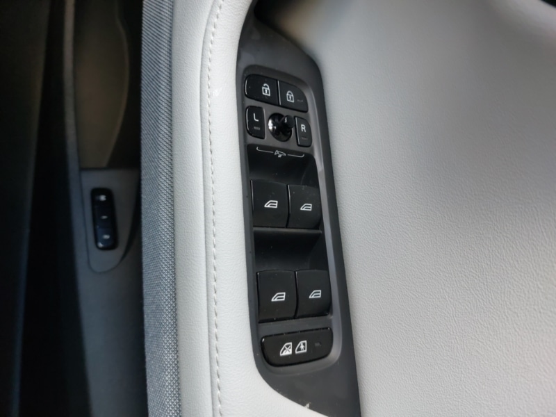 Used Polestar Polestar 2 2022 for sale - 77242110: Photo 16