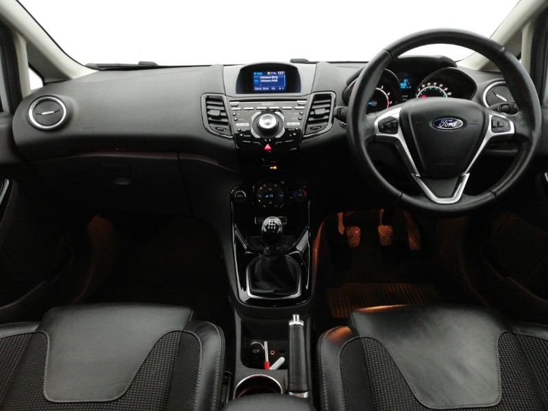 Used Ford Fiesta 2015 for sale - 77922820: Photo 2