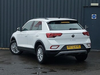 Used Volkswagen T-Roc 2022 for sale - 77289944: Photo