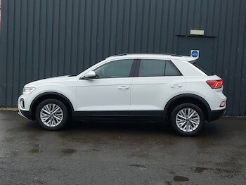 Used Volkswagen T-Roc 2022 for sale - 77289944: Photo