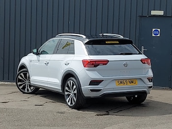 Used Volkswagen T-Roc 2019 for sale - 77325200: Photo