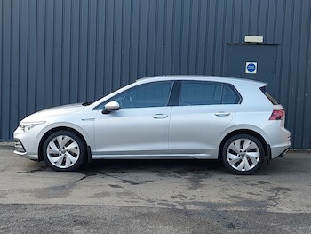 Used Volkswagen Golf 2021 for sale - 77694971: Photo
