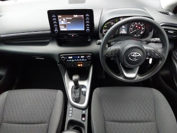 Used Toyota Yaris 2023 for sale - 76571651: Photo