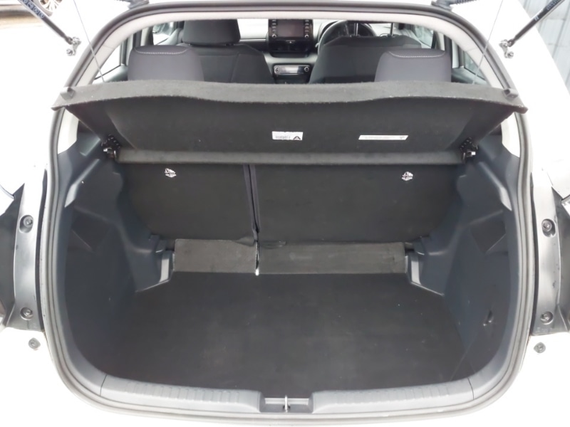 Used Toyota Yaris 2023 for sale - 76571651: Photo 8