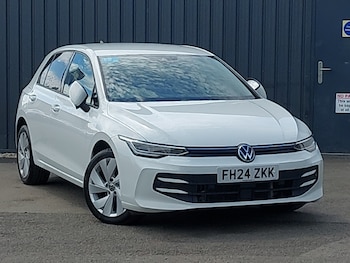 Used Volkswagen Golf 2024 for sale - 78983368: Photo