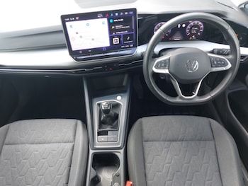 Used Volkswagen Golf 2024 for sale - 78983368: Photo