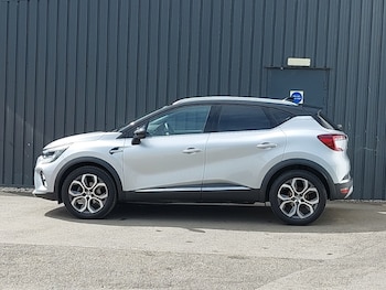 Used Renault Captur 2024 for sale - 79452119: Photo