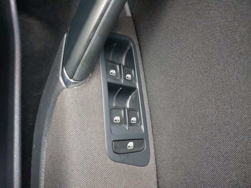 Used Volkswagen Golf 2017 for sale - 77761528: Photo 18