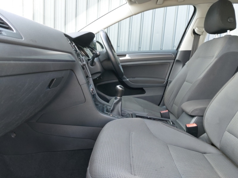 Used Volkswagen Golf 2017 for sale - 77761528: Photo 5