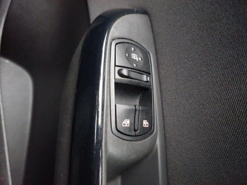 Used Vauxhall Corsa 2016 for sale - 77047332: Photo 18