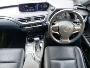 Used Lexus UX 2019 for sale - 74914022: Photo