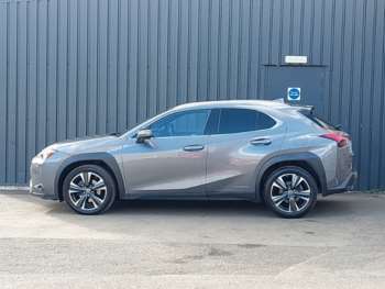 Used Lexus UX 2019 for sale - 74914022: Photo