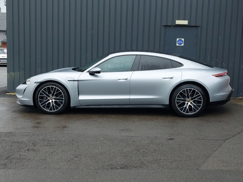 Used Porsche Taycan 2021 for sale - 77596165: Photo 4