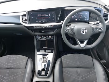 Used Vauxhall Grandland 2024 for sale - 76183194: Photo 2