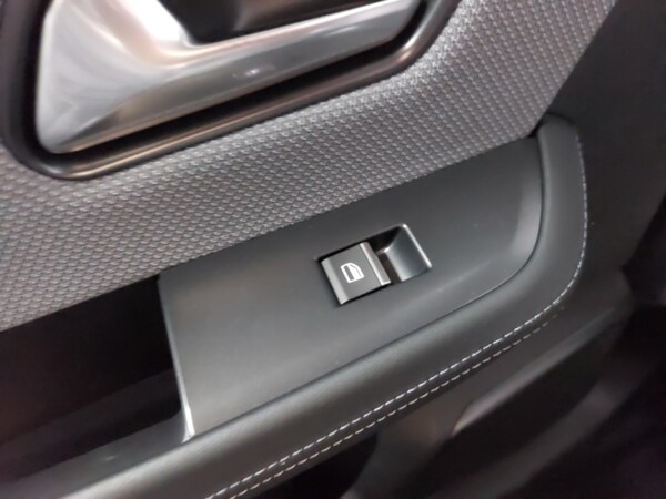 Used Vauxhall Grandland 2025 for sale - 75603529: Photo 11