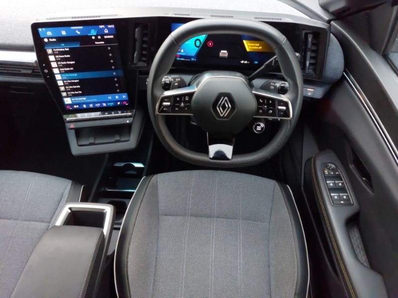 Used Renault Megane E Tech 2024 for sale - 76595210: Photo 7