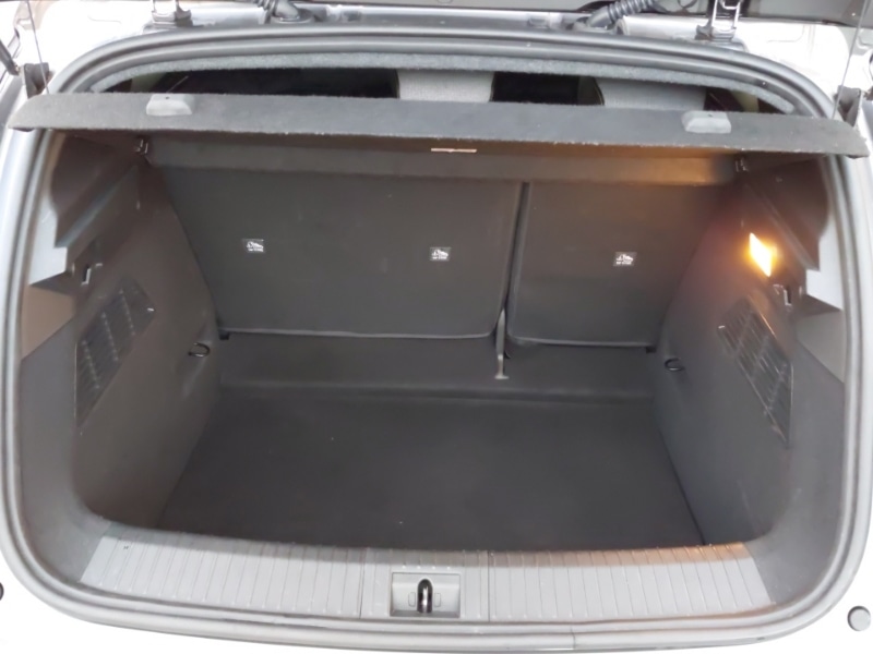 Used Renault Megane E Tech 2024 for sale - 76595210: Photo 8