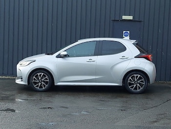 Used Toyota Yaris 2020 for sale - 76822129: Photo