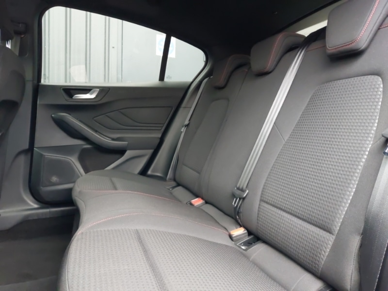 Used Ford Focus 2021 for sale - 76507035: Photo 6