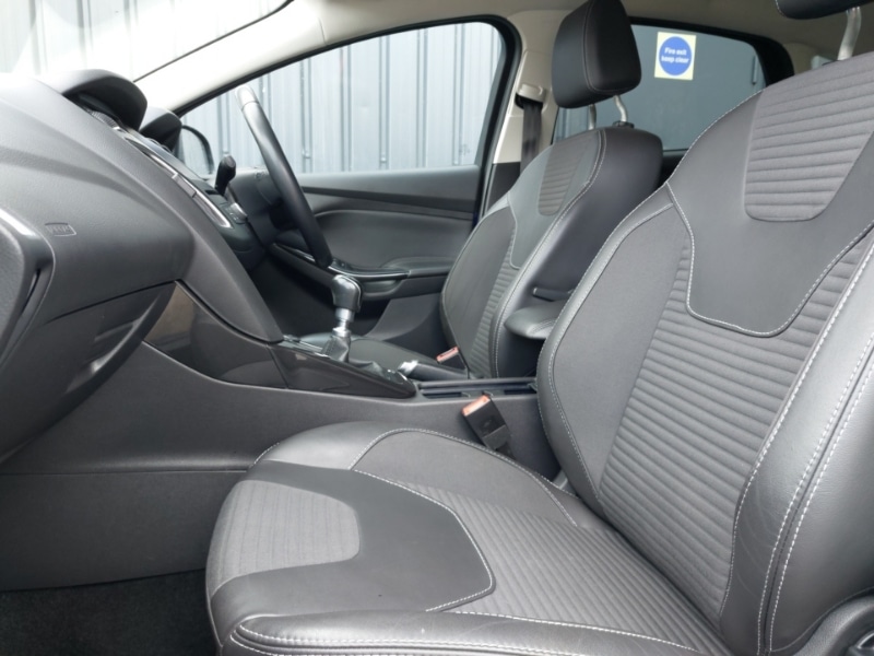 Used Ford Focus 2016 for sale - 78071350: Photo 5