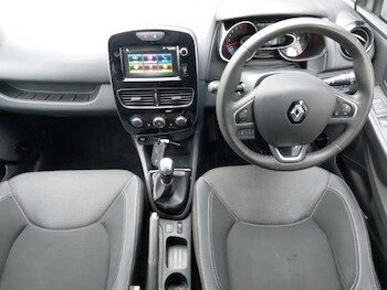 Used Renault Clio 2019 for sale - 77689824: Photo