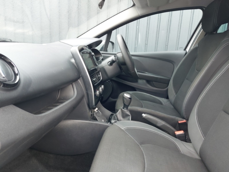 Used Renault Clio 2019 for sale - 77689824: Photo 5