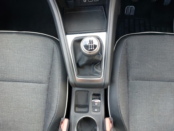 Used Renault Captur 2024 for sale - 76294055: Photo 15