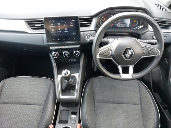 Used Renault Captur 2024 for sale - 76294055: Photo 2
