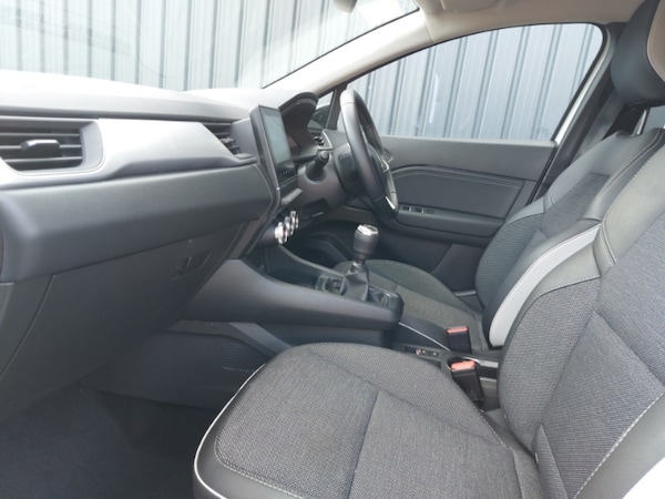 Used Renault Captur 2024 for sale - 76294055: Photo 5
