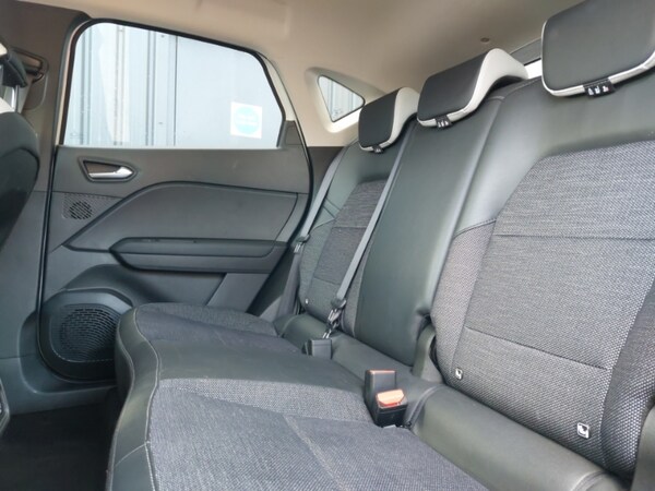 Used Renault Captur 2024 for sale - 76294055: Photo 6