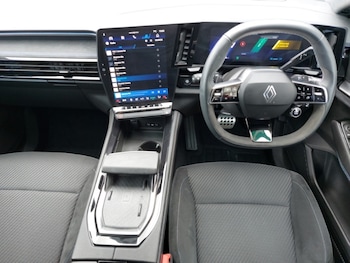 Used Renault Austral 2024 for sale - 78046344: Photo