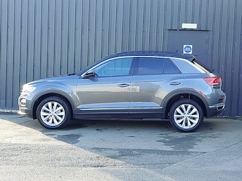 Used Volkswagen T-Roc 2019 for sale - 76437848: Photo