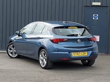 Used Vauxhall Astra 2017 for sale - 79642301: Photo
