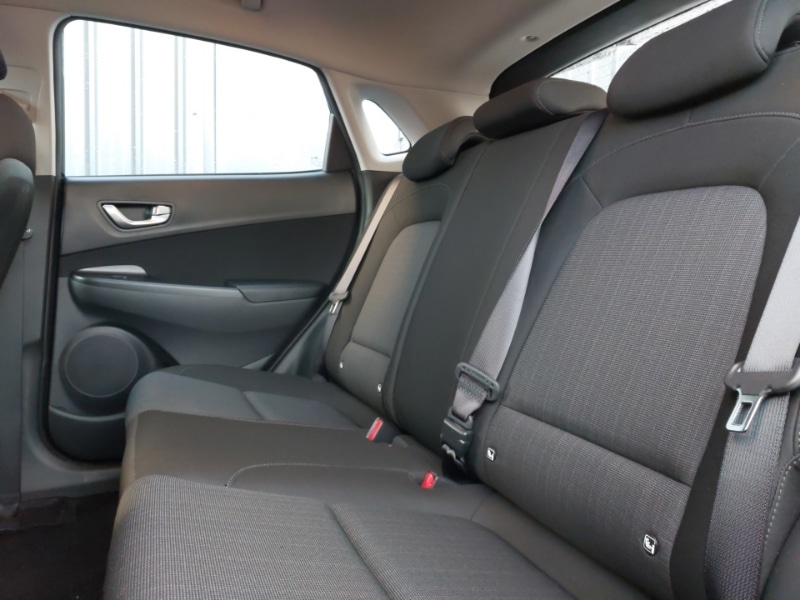 Used Hyundai KONA 2023 for sale - 77108212: Photo 6