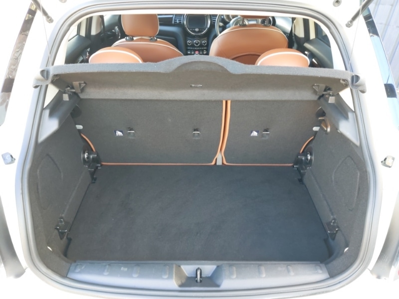 Used MINI Hatch 2019 for sale - 77596150: Photo 8