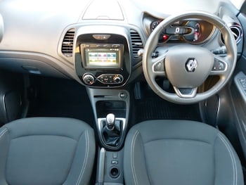 Used Renault Captur 2019 for sale - 78178859: Photo