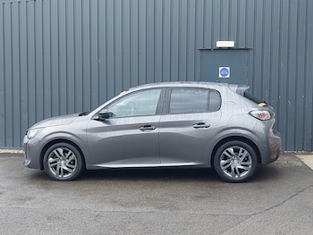 Used Peugeot 208 2022 for sale - 76951533: Photo