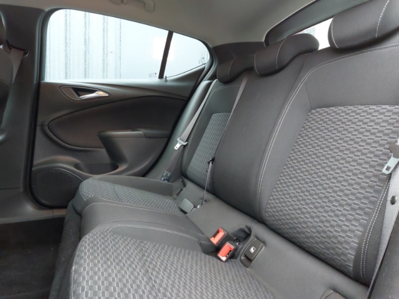 Used Vauxhall Astra 2019 for sale - 76335868: Photo 6
