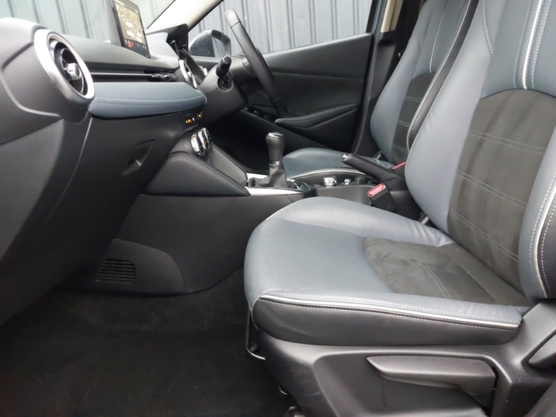 Used Mazda Mazda2 2022 for sale - 76822130: Photo 5