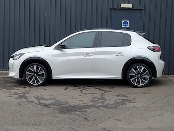 Used Peugeot 208 2022 for sale - 76264940: Photo 4