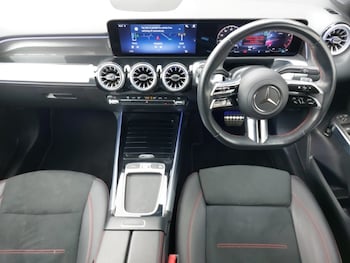 Used Mercedes-Benz GLB 2025 for sale - 78821499: Photo