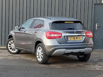 Used Mercedes-Benz GLA 2018 for sale - 77392847: Photo