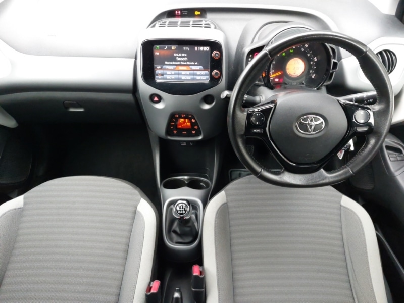 Used Toyota AYGO 2018 for sale - 77751178: Photo 2