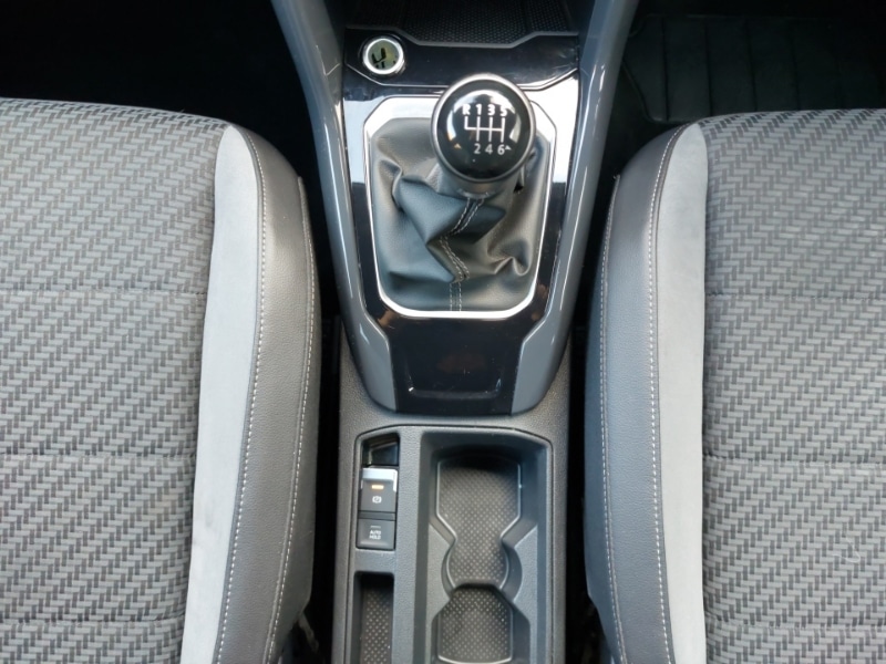 Used Volkswagen T-Roc 2019 for sale - 76066669: Photo 16