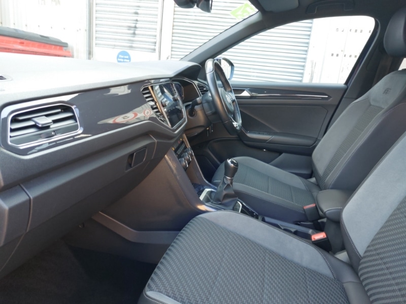 Used Volkswagen T-Roc 2019 for sale - 76066669: Photo 5