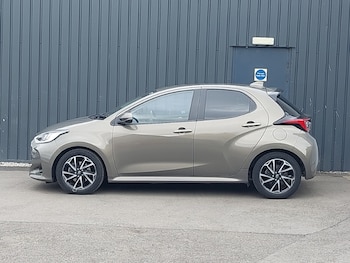 Used Toyota Yaris 2023 for sale - 79501443: Photo