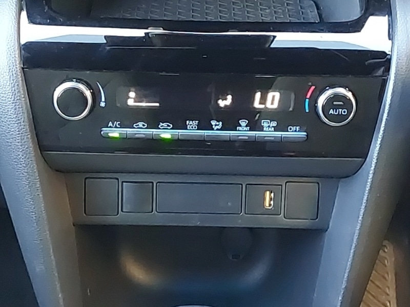 Used Toyota Yaris Cross 2022 for sale - 76602565: Photo 14