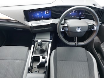 Used Vauxhall Astra 2023 for sale - 79581132: Photo